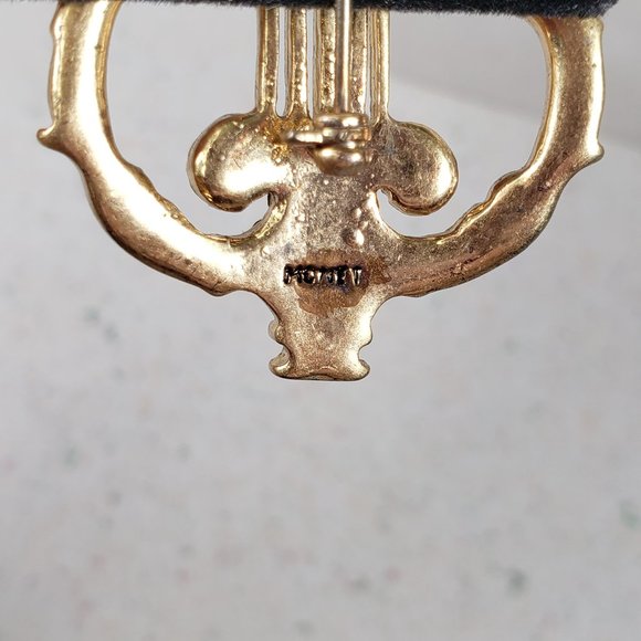 Monet Signed Vintage Ancient Harp Golden Brooch Pin Gold Tone and Rhinestones - Picture 10 of 11